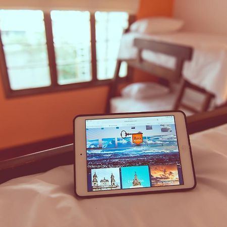Mi Llave Hostels Богота Экстерьер фото