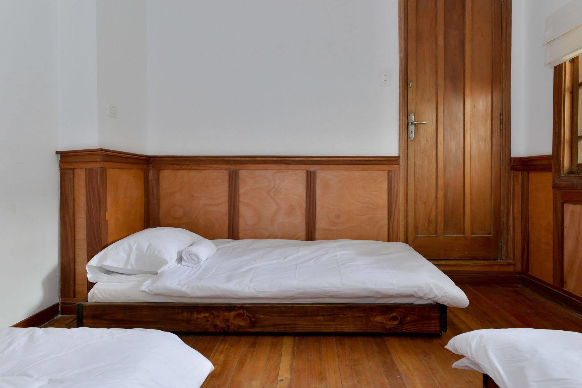 Mi Llave Hostels Богота Экстерьер фото